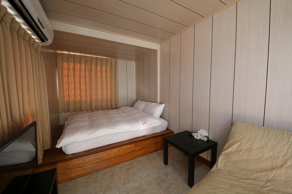 Mei Ru Car Rent Homestay Heng-ch'un Exterior foto